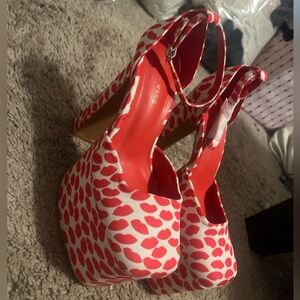 Platform heels with kiss marks
